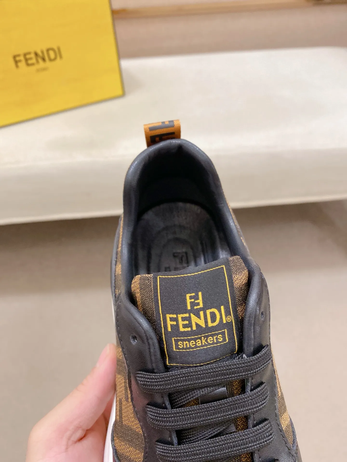 Men's shoes 💰 442💰 (FENDI) New style 👊🏻 upper 🇮🇹 imported cowhide fabric 🇩🇪 lining imported sheepskin lining. The original outsole is molded to reflect the identity of every man, and the upper foot is stable and elegant🚶🏻🚶🏻High-end customized original version📯No matter the wind or rain, the shoe last remains unchanged and can withstand the verification of time🔍️,🔵 Size: 38-44
